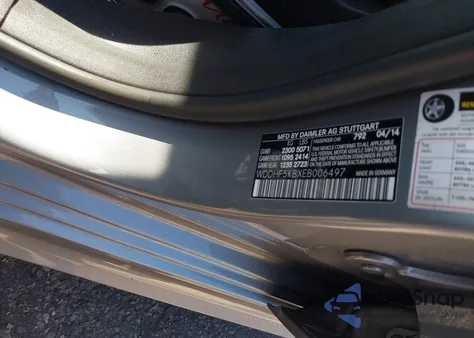 2014 Mercedes-Benz E 350 z USA, uszkodzony, nr VIN WDDHF5KBXEB006497